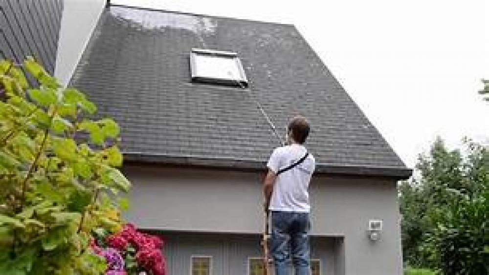 NETTOYAGE DEMOUSSAGE TOITURE